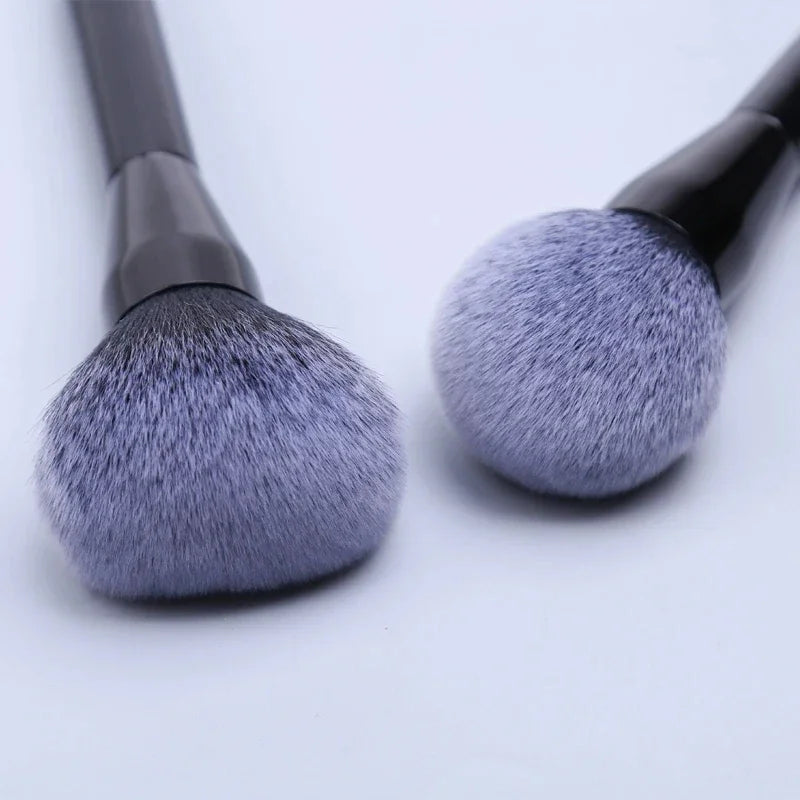 1Pc Black Soft Makeup Brush – Large Powder & Blush Foundation Brush