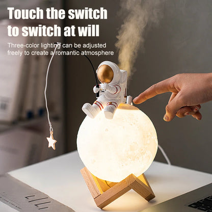 Astronaut Figurine Night Light & Aroma Diffuser – Space Man Decor