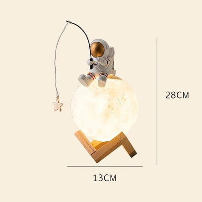 Astronaut Figurine Night Light & Aroma Diffuser – Space Man Decor